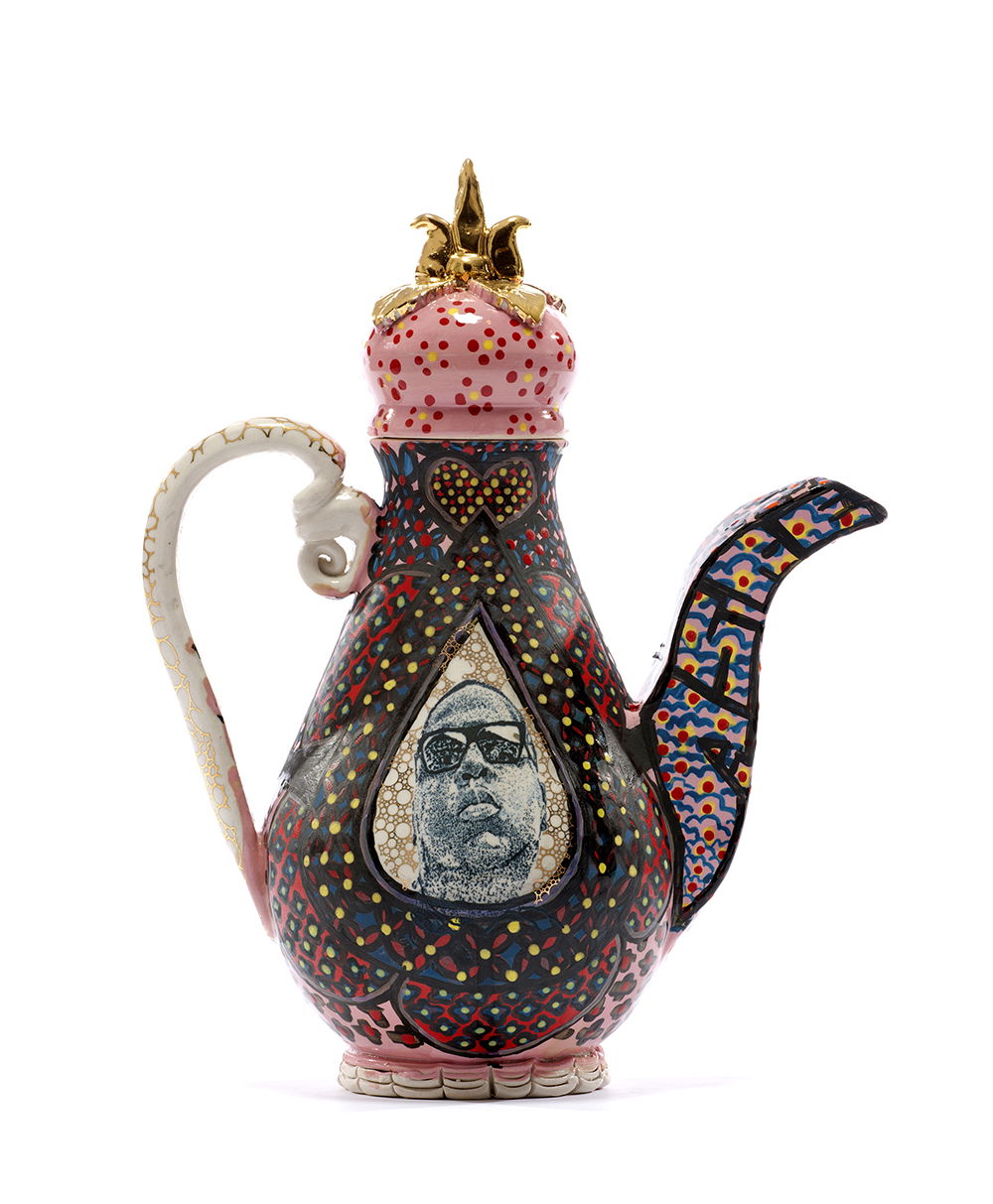 “The Notorious B.I.G Teapot”, Porcelain, 2016. Courtesy of the artist.